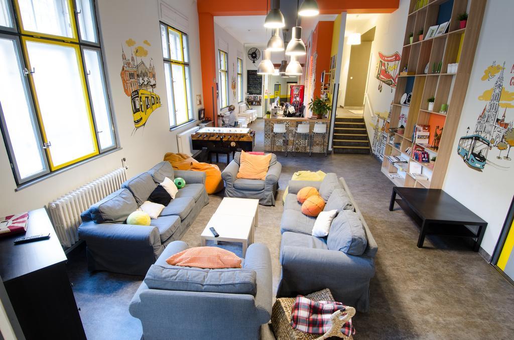Goodmo House Hostel